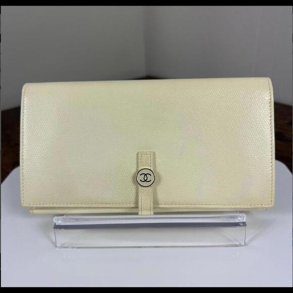 CHANEL Pale Yellow Leather CC Vintage Long Wallet 9728895 (CCXX150) - Picture 3 of 16